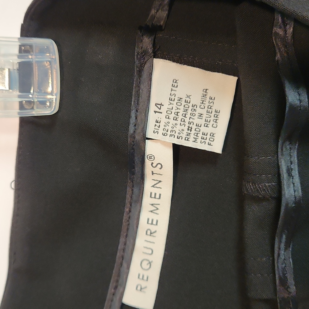 Misses NWT $130.00  Requirements 3-pc Size 14; Jacket, Pants, Skirt all in Black - Picture 10 of 16